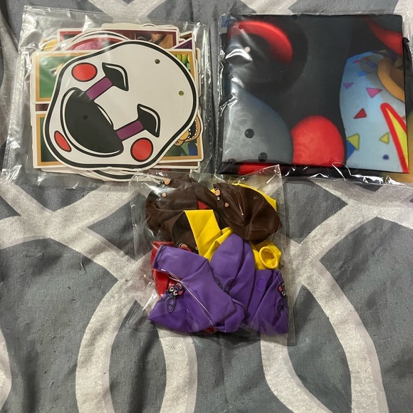 Five Nights at Freddy's Party Set - Picture 2 of 3